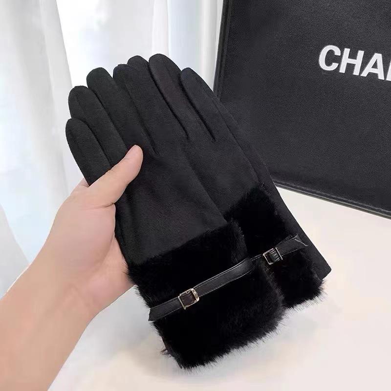 Women's Warm Suede Gloves with Faux Mink Fur and Buckle