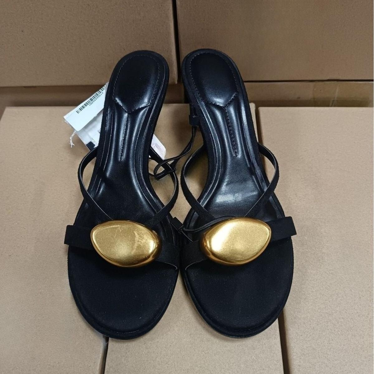 

Sexy Open Toe Women Black Sandals Metal Decoration Narrow Band Summer Plus Size High Heels Ladies Shoes 42 чорний