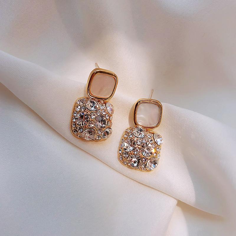

JWER Vintage Black Crystal Square Earings Fashion Statement Rhinestone Drop Earrings for Women Wedding Jewelry Personality Gifts