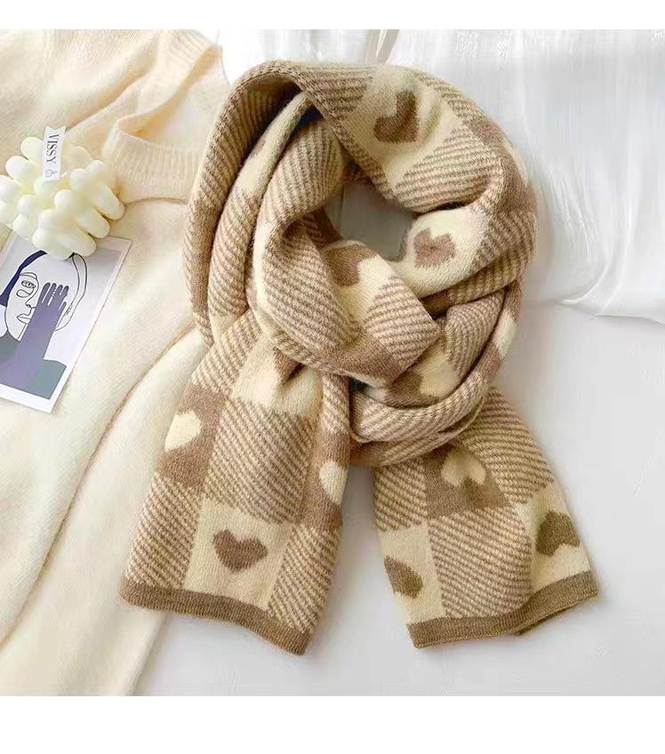 Szalik szachowy Love Checkerboard Soft Glutinous dla kobiet, sezonowy, zagęszczony, arktyczny aksamit, ciepły kołnierz, japoński, słodki, dzianinowy szal