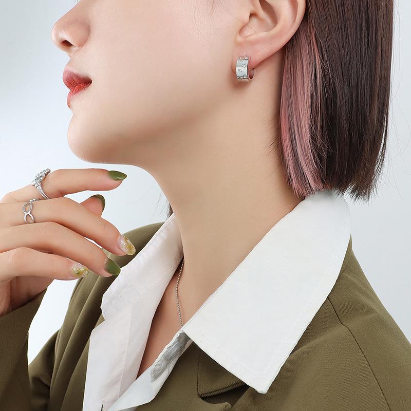 18K Gold-Plated Zircon C-Shaped Geometric Earrings in Titanium Steel