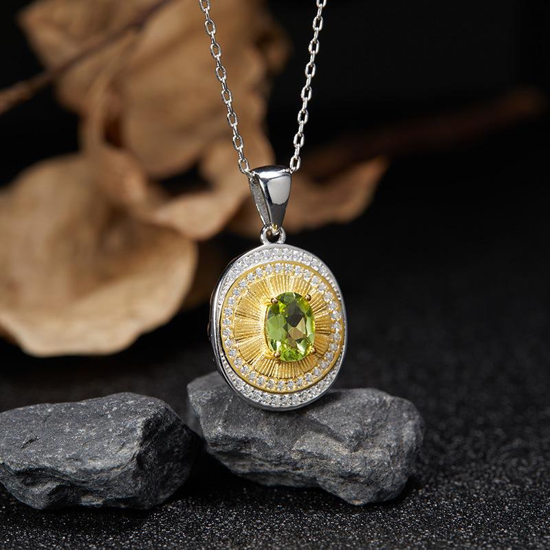 Whole Body S925 Sterling Silver Natural Colored Treasure Necklace, High-End Light Luxury Oval Pendant, Female Classic Retro Round Brand