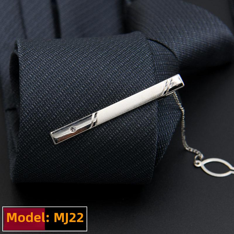 Silberne Krawattenklammer für Herren – formelles, schlichtes, professionelles Accessoire