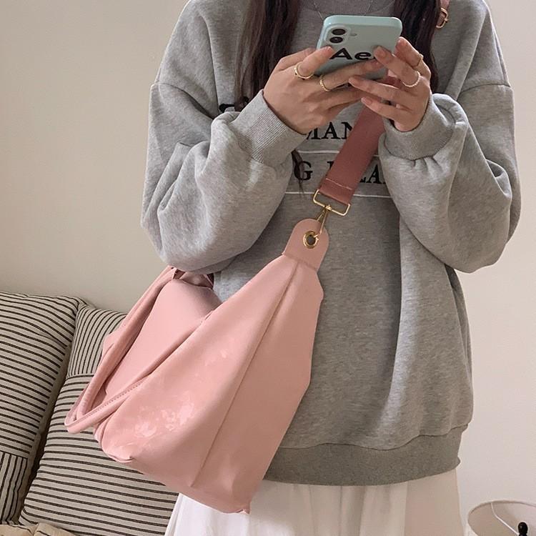 Large Capacity Travel Bag for Women Short Distance Hand To Put Up Bad Storage Luggage Bag Fitness Travel Lightweight Bag Duffel Bag