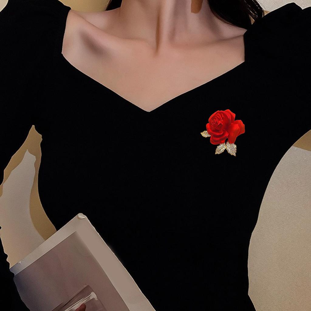 Spilla di lusso a forma di fiore rosa Spilla con strass brillanti Elegante abito cappotto soprabito distintivo accessori per vestiti