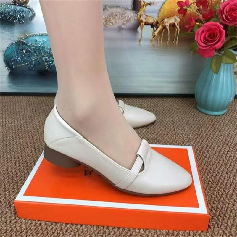 Low-heeled Shoes, Fashion Single Shoes, Comfortable Soft-soled Temperament, All-match Work Shoes, Low-heeled Shallow-mouthed Mother's Leather Shoes
