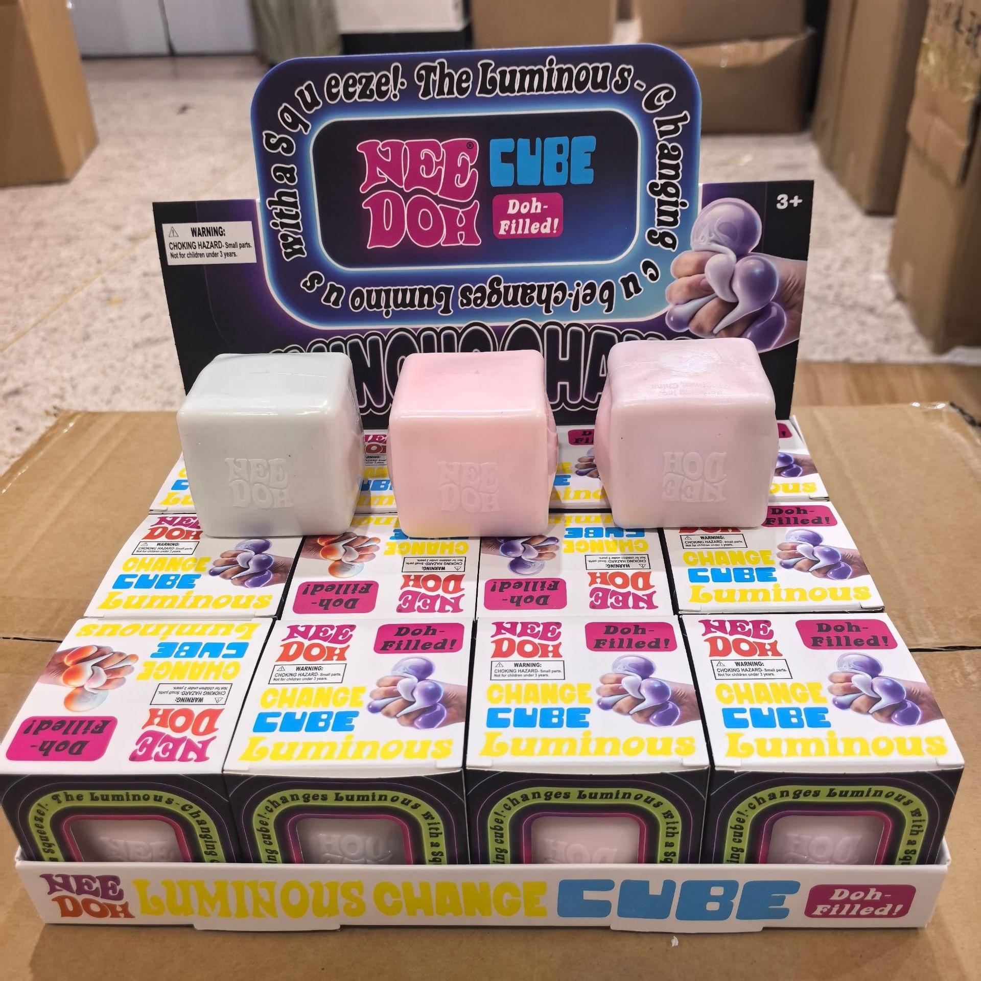 Nieuwe Schylling Needoh Nice Cube Squishy Stress Speelgoed Lichtgevend in het Donker Langzame Terugslag Sensorisch Glitter Drukverlichting Voor Volwassenen cadeaus