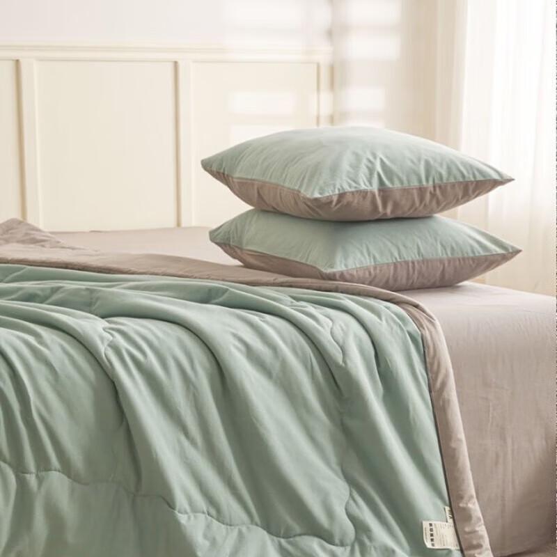 HLA HOME Reversible Summer Quilt