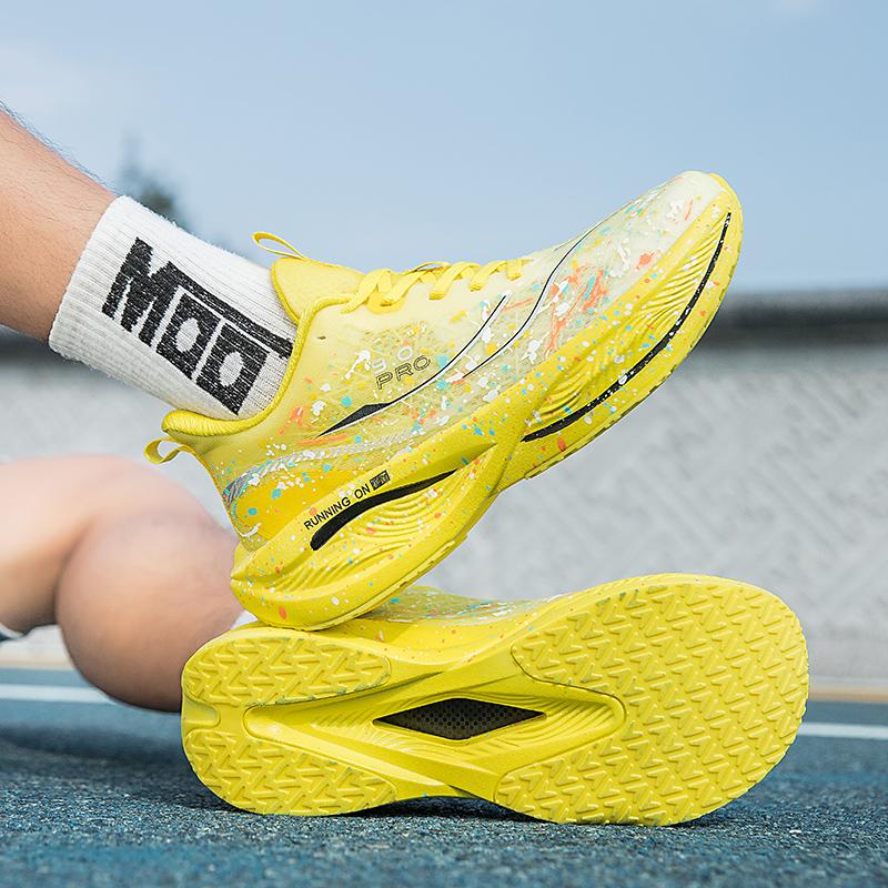 New Soft Sole Cushioning Mens Running Shoes For Women High-Quality Road Jogging Shoes Light Comfy Sneakers Reflective Night Run