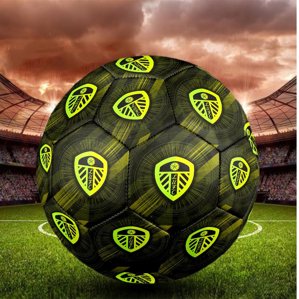 Leeds United Size 5 Football High Elastic Soccer Ball For Outdoor Competition Daily Training Play