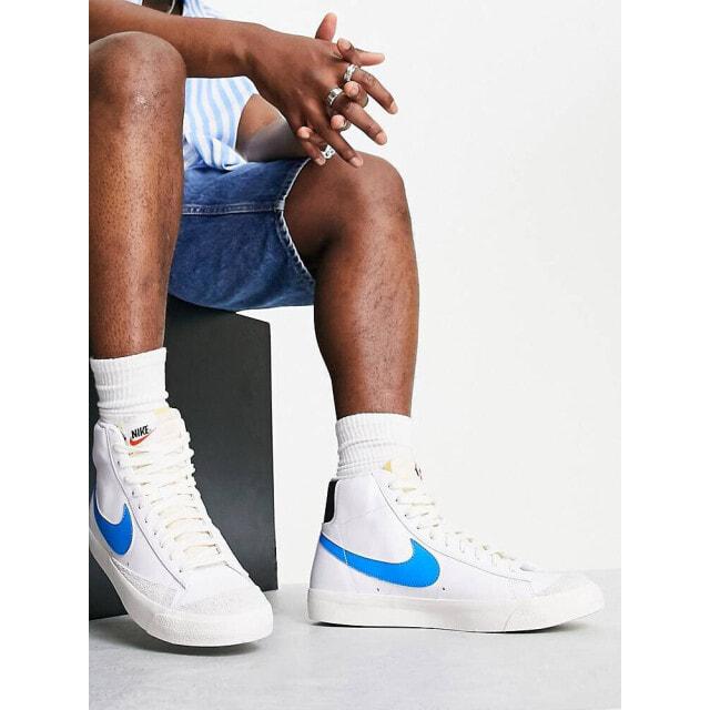 

Бело-синие кроссовки Nike Blazer Mid 77