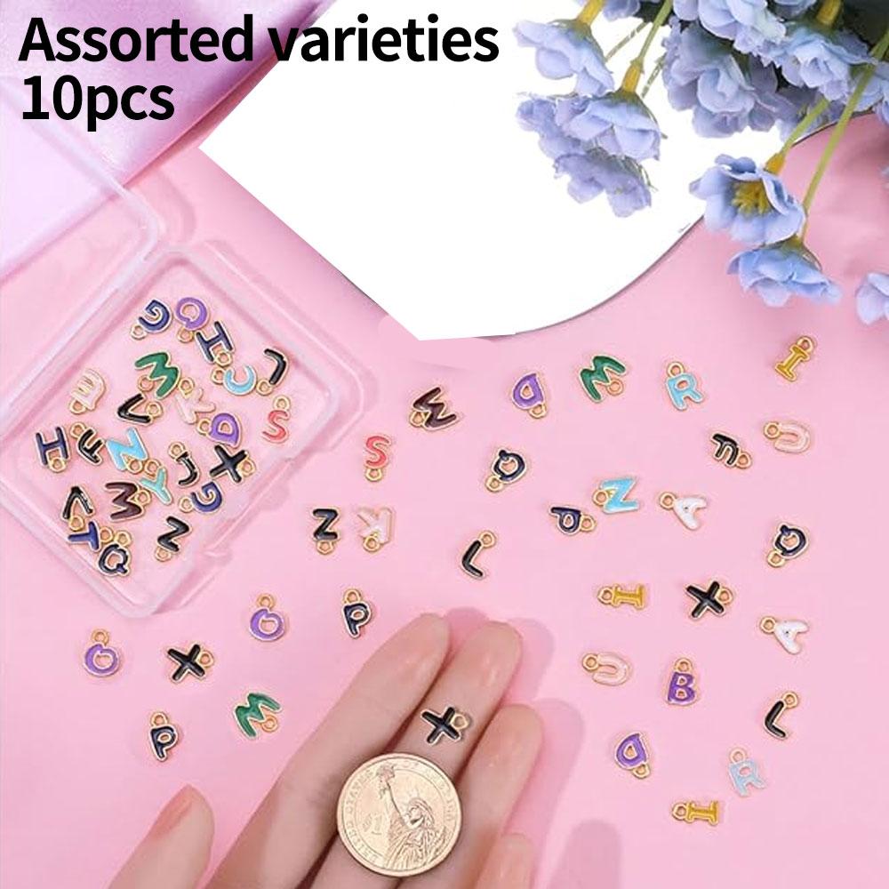 

10/30/50 штук разноцветных подвесок с буквами, подвески с буквами из сплава, объемные английские заглавные буквы, металлические украшения, самодельные ожерелья, браслеты, серьги 10pcs