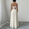 Vestido largo de color plisado con cintura ajustada y tirantes finos para mujer para salir por la noche