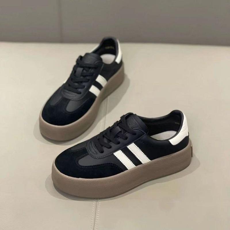 Thick Sole Casual Board Shoes Sports Shoes 2024 New Cowhide Everything Soft Sole Inside Increase De Training Women Shoes