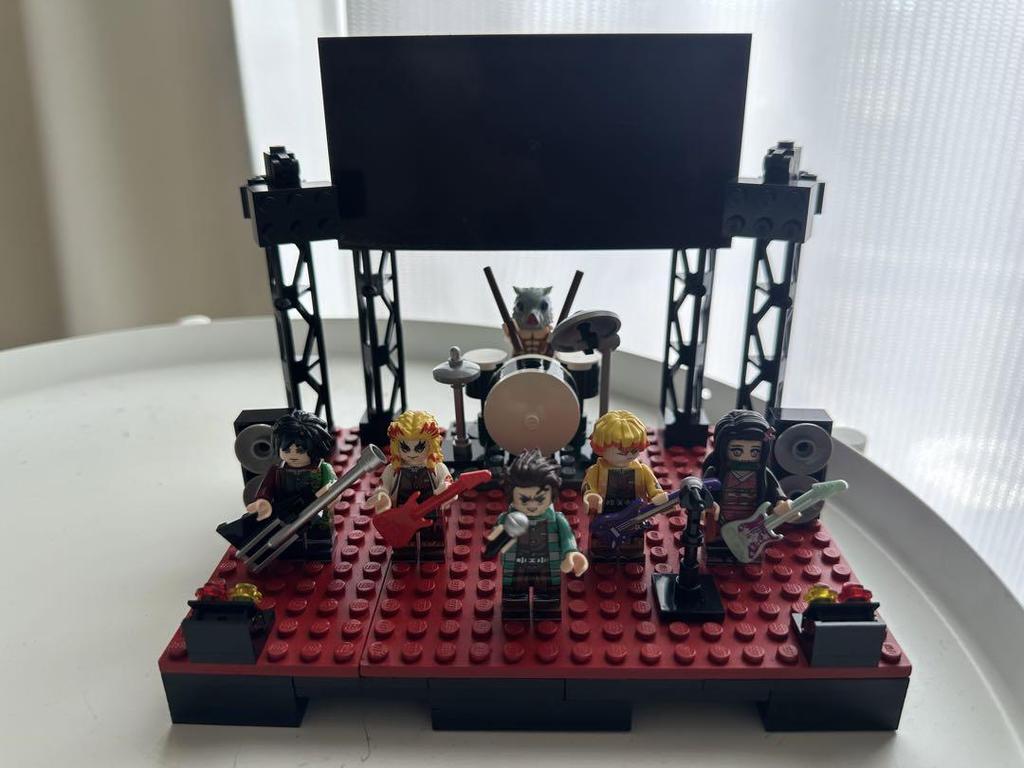 [USED] LEGO Demon Slayer Rock Band Edition