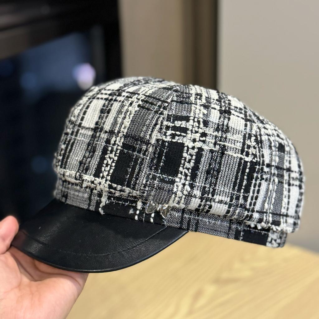 Xiaoxiang Style Beret Women's Autumn and Winter Retro Plaid Duck Bill Octagonal British Versatile Newsboy Hat