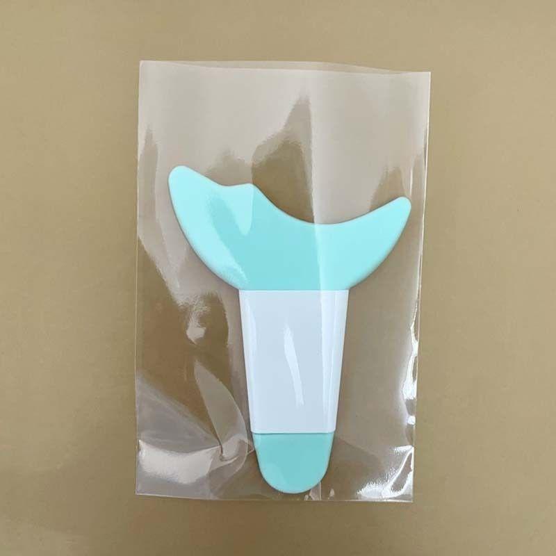 Easy Precise Eye Makeup Application Novice Eyeshadow Comfortable Eyeliner Auxiliary Tool