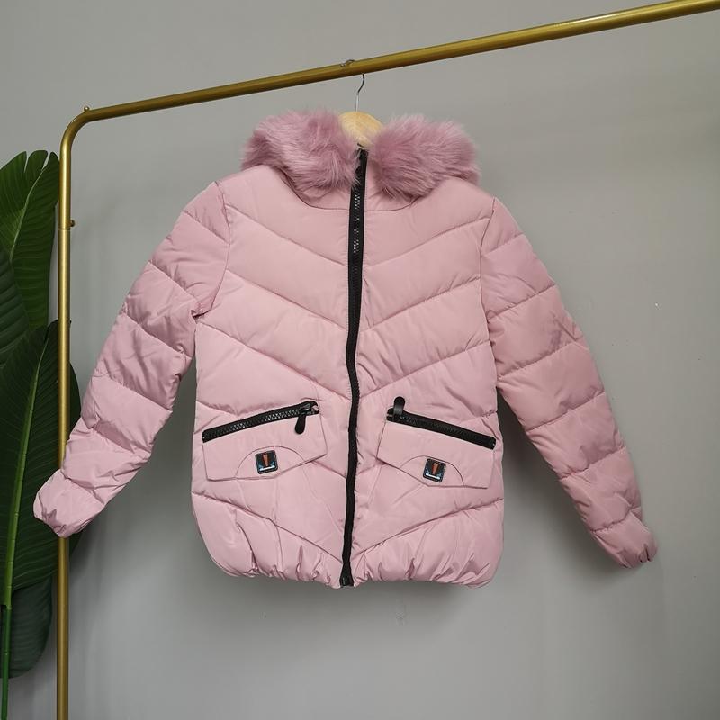 Jaqueta feminina de algodão curta casual de inverno com gola de pele grande e rosto engraçado