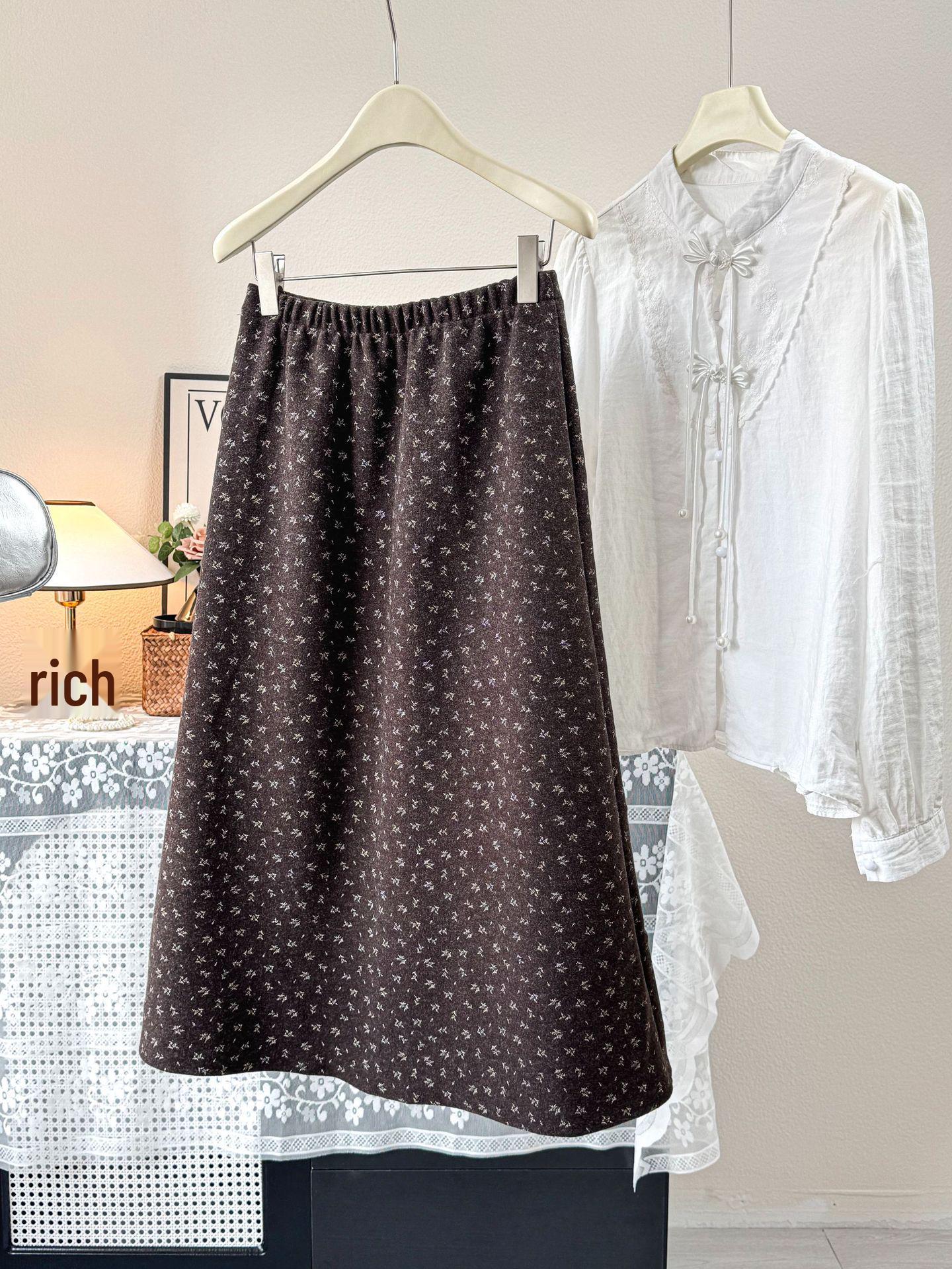 2025 Retro Floral Woolen A-Line Skirt: High Waist, Slimming, Hip-Covering, Korean Style for Women - Autumn/Winter One Size кофейный
