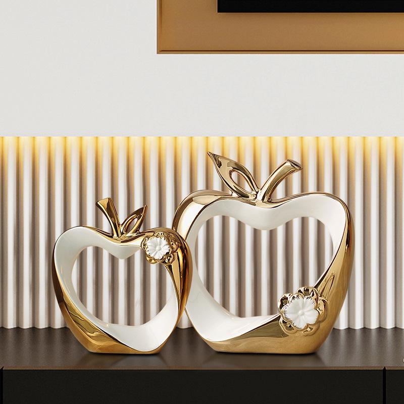 Luxurious Apple Ornament: Elegant Living Room & Hallway Décor