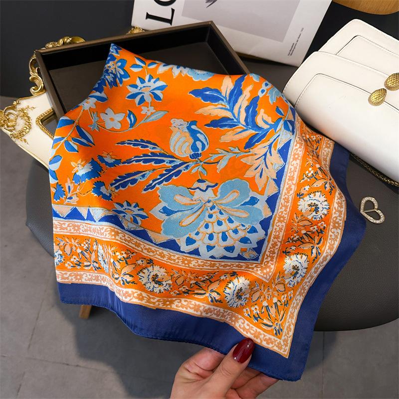 Neue Mode 70X70cm Bedruckter Damen Schal Pashmina Seidenschal Quadratisches Tuch Dekorative Kopfbedeckung Hals Luxus Design Bandana