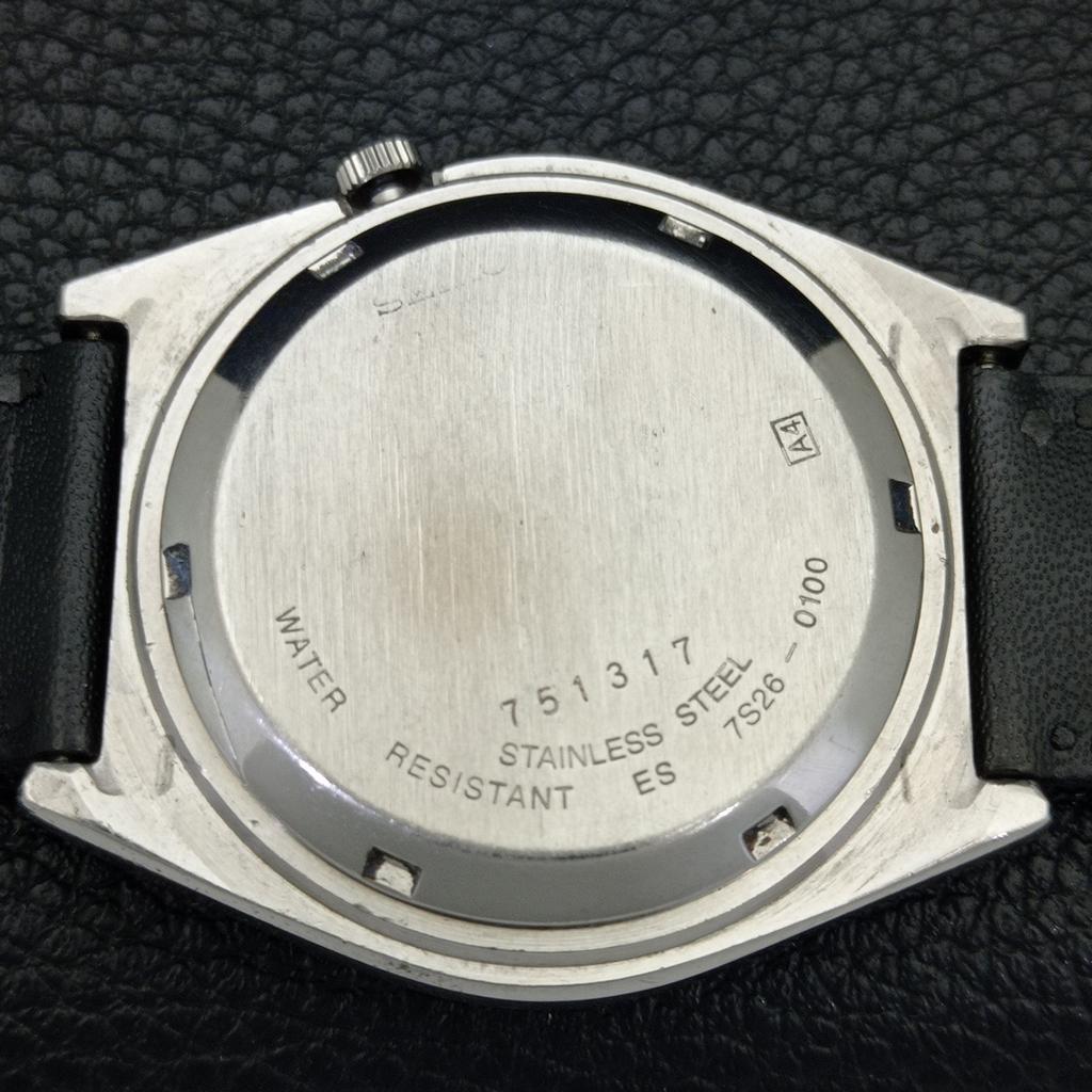 AUTOMATIC VINTAGE SEIKO 5 JAPAN MENS GOLDEN COLOR DIAL WATCH A702636-1 R209-a702636