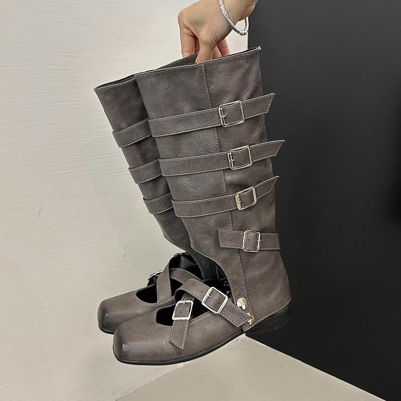

Retro belt buckle hollow boots women s 2025 summer and autumn new flat-bottomed fried street cool boots two wear Mary Jane shoes 35 серый