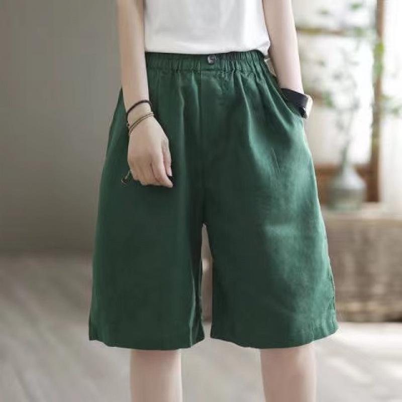 

2025 Summer Women s High-Waist Cotton Linen Shorts - Versatile, Slimming, Mid-Length, Loose Fit Casual Pants 3XL зелений