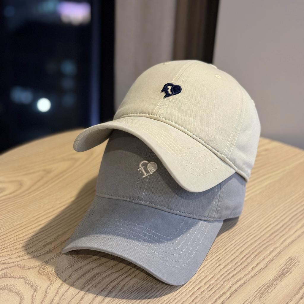 2026New heart-embroidered baseball cap for women, suitable for spring and autumn, large head circumference, versatile sun protection cap, trendy for