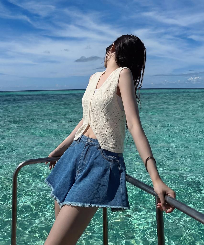 ARTISTWEAR [Atw] Flare Cut Off Denim Shorts