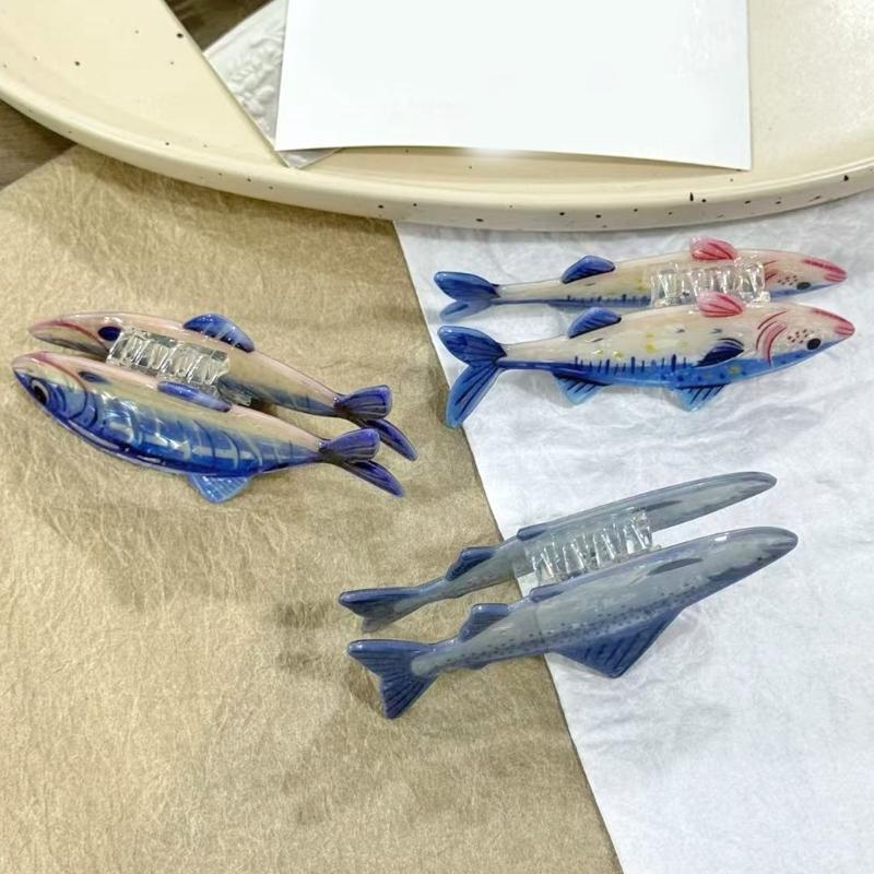 Stilvolle Acryl Haarspange in Fischform für Frauen Realistisches Meereskreatur-Design Haarschmuck für Partys und den täglichen Gebrauch