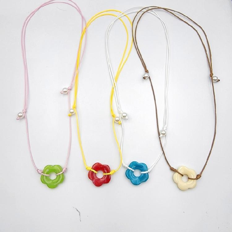 Collana a Catena per Clavicola con Ciondolo a Fiore Novel Europeo e Americano, Versatile