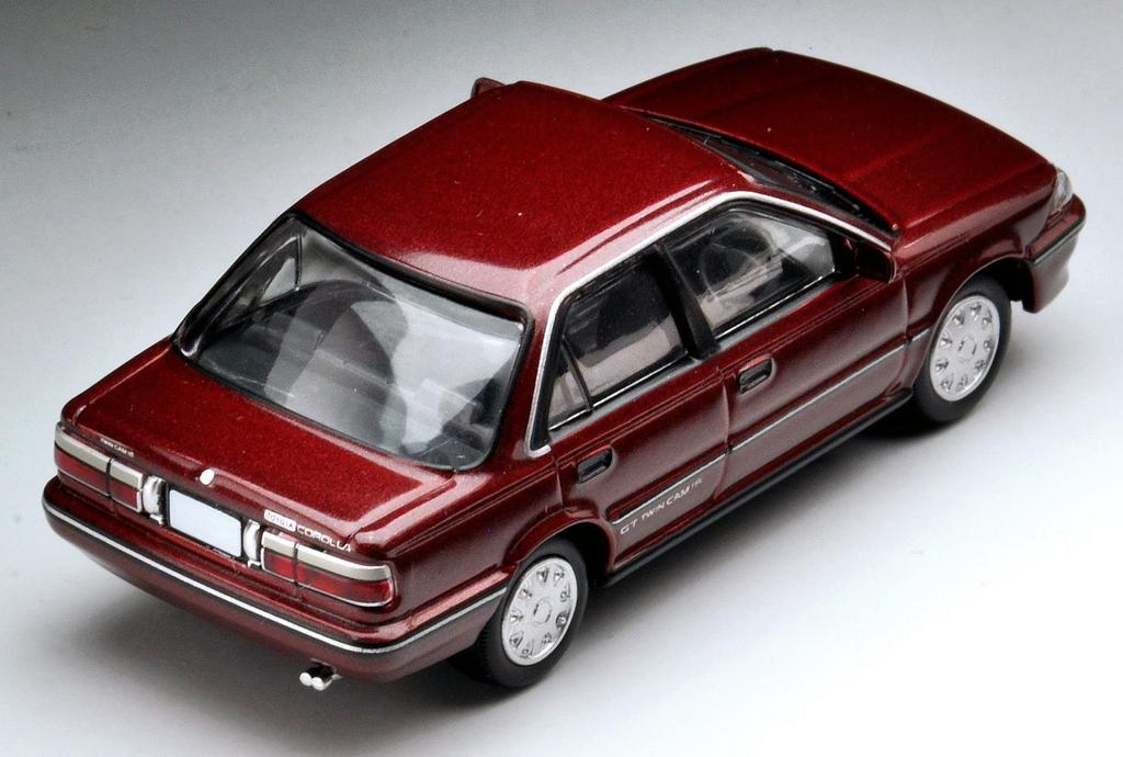 Tomica Limited Vintage Neo scale model Corolla 1600GT red 1/64 TLV-N147d (finished product)