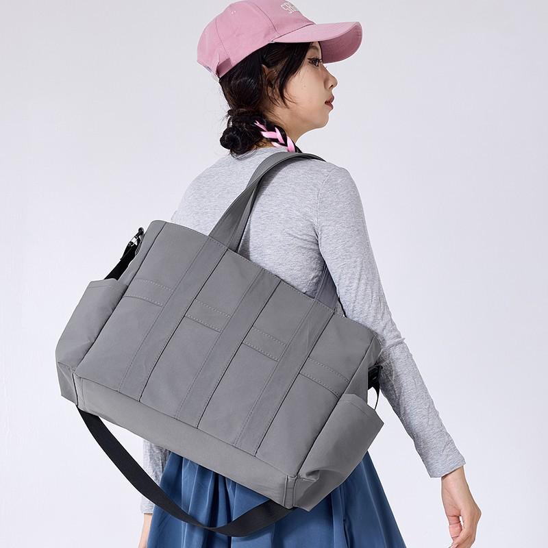 Shoulder Bag Lightweight, Large Capacity, Versatile and Simple Tote Bag Commuting High-end Handbag Shoulder Bag