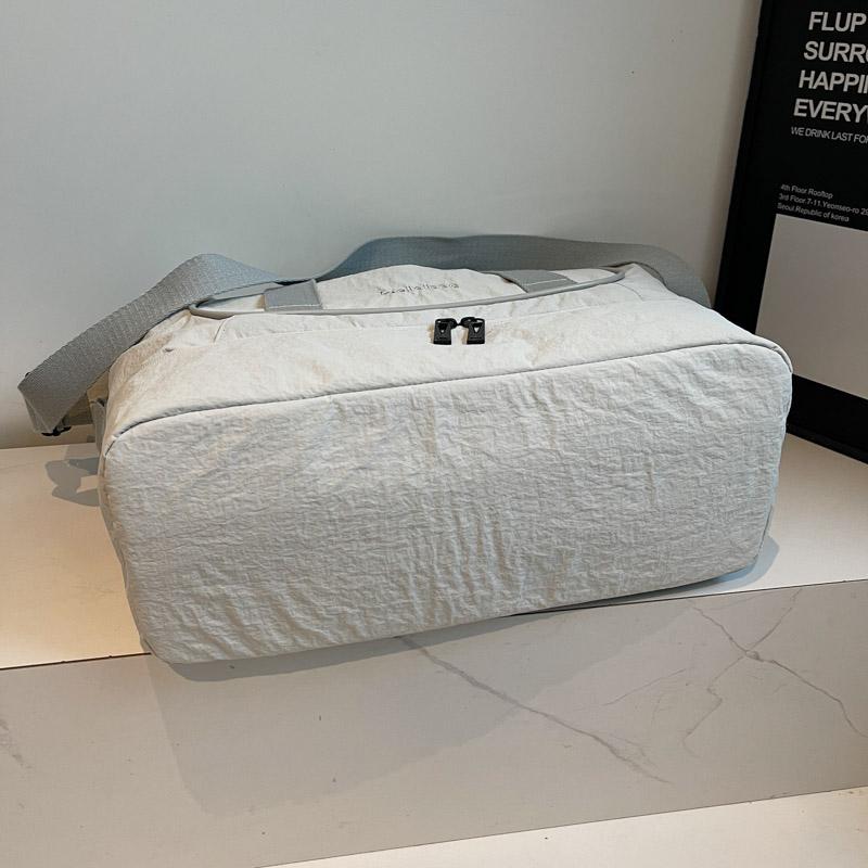 Travel Bag Large Capacity Shoulder Sports Fitness Bag Separation Shoes Bags Storage Storage Bag Dry Wet Separation