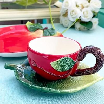 Kreativ Rød Æble Keramik Tekande Tekop Sæt Hjemme Kaffemaskine Tekop Moderne Sjov Frugt Æble Porcelæn Krus Gaver Hjemmeindretning