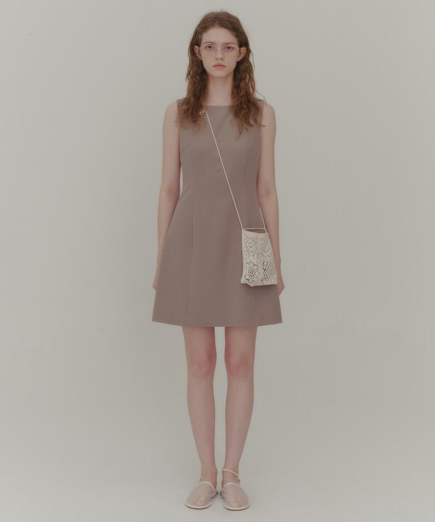 Plack Woman Minimalist Sleeveless Dress Beige