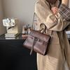 Niche Design Retro Handbag 2025 Autumn and Winter New Texture Handbag Korean Solid Color Messenger Bag Small Square Bag
