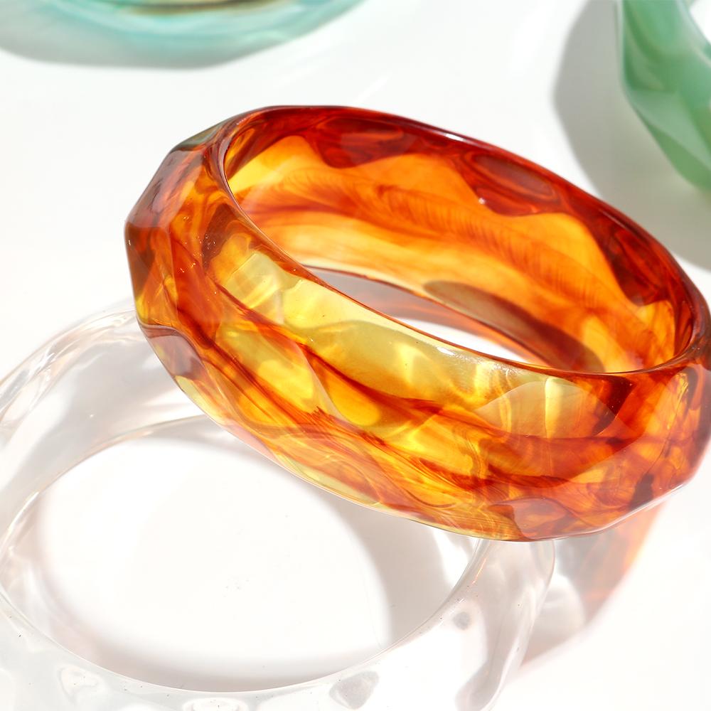 New Colorful Clear Irregular Round Acrylic Wide Bangle for Women Statement Resin Chunky Stackable Bracelets Couple Jewelry Gift