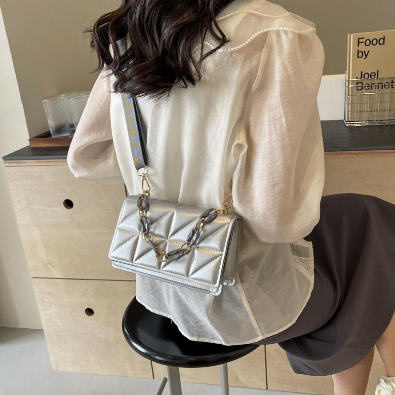 Stylish Pu Women's Shoulder Bag Modern Aesthetic Small Square Crossbody Bag