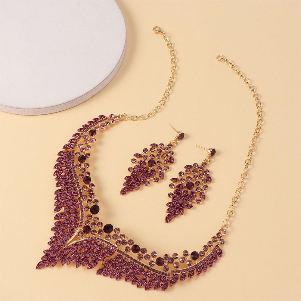 Eingelegte Strassstein Schmuckset Exquisite Schlüsselbein Kette Halskette Ohrring Set Schmuck Zubehör