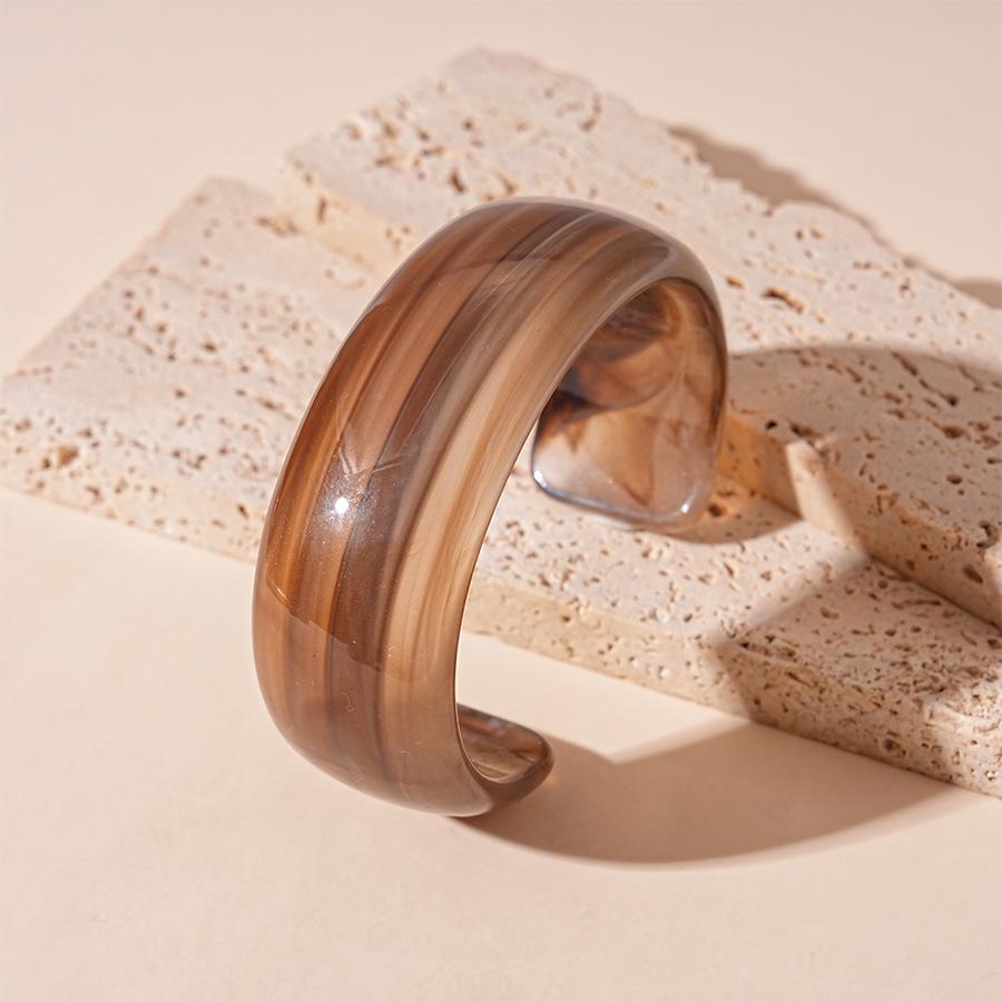 Ретро акриловый геометрический круглый открытый браслет - Европейские и американские высококлассные женские эффектные украшения