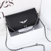 Damen PU-Leder Mini Quadratische Crossbody-Tasche Mit Kettenriemen Flügel Nieten Weich Strukturiert Schulter Tägliches Tragen