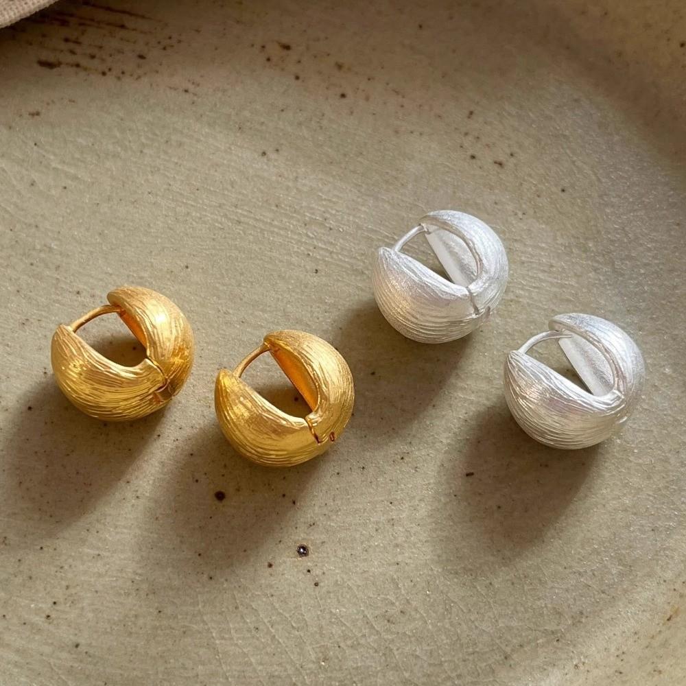Trendy Style Matte Finish Vintage Earrings Gold Plated Geometric Design Ear Clip Curved Shape Ball Earrings Women Jewelry