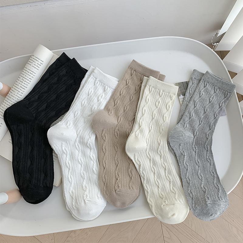 Female Spring and Summer Simple All Kinds of Twist Ballet Wind In The Tube Pile Socks