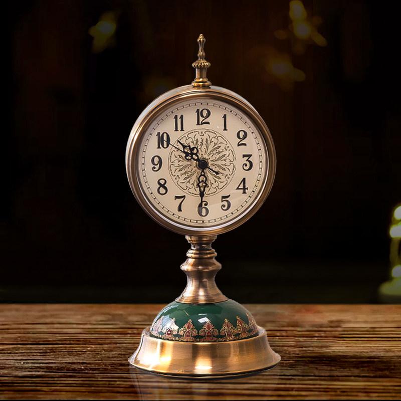 

American Table Type Light Luxury Seat Clock Living Room Desktop Clock Decoration Home Ornament Retro Quartz Clocks