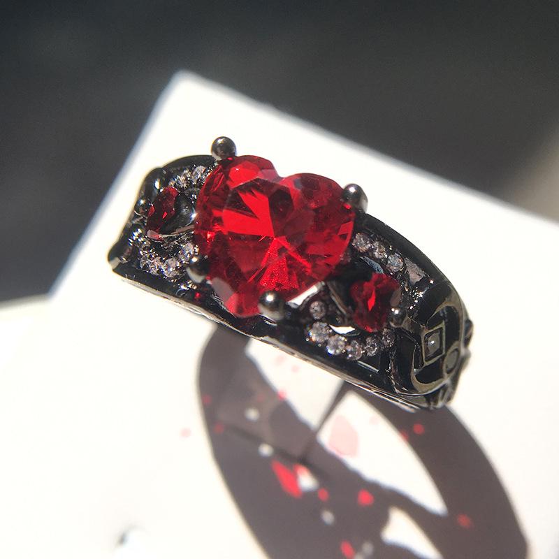 Platform Jewelry, Gold, Black And White Color-Preserving Love Heart-Shaped Zircon Ring.