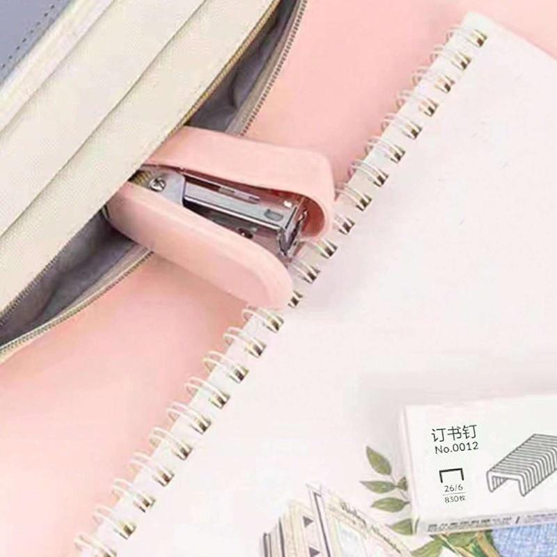 1pcs Pink 3-In-1 Mini Stapler, Saddle Stapler And Staple Remover Set (Capacity: 830 Staples), 26/6 Standard, Back To School