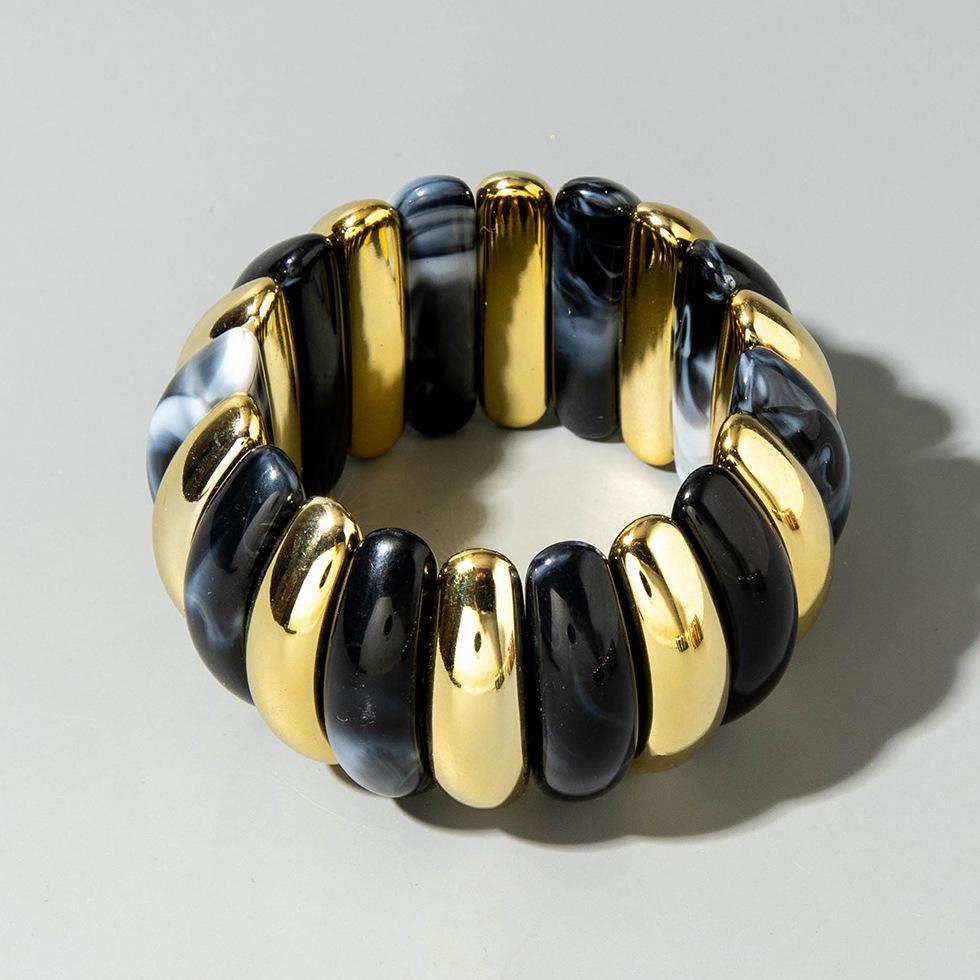 European and American jewelry, fashionable acrylic elbow bracelets, retro color matching exaggerated bracelets and bracelets.