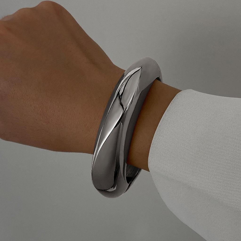 Cross-Border Bold Geometric Metal Glossy Bracelet